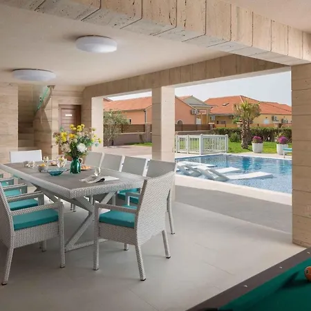Holiday In - Insel 41226 Ferienhaus Vir
